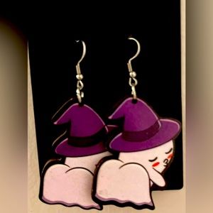 Ghost butt earrings